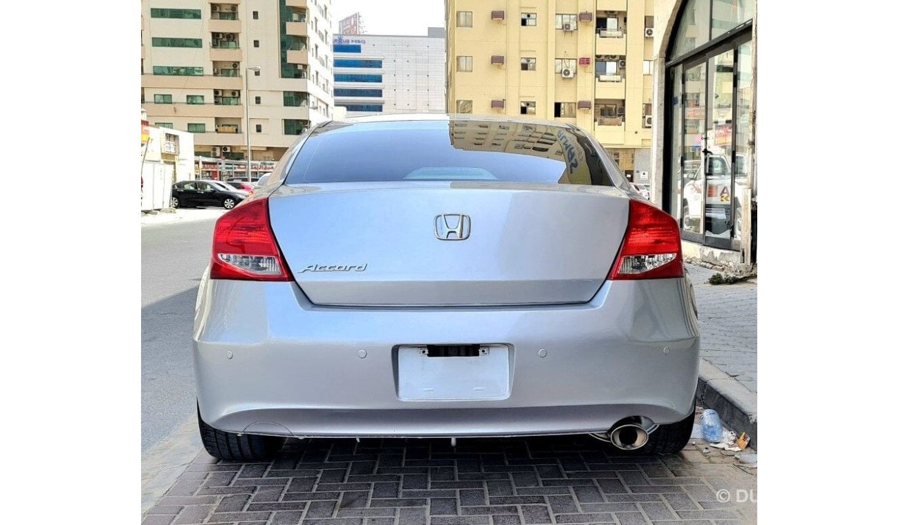 Honda Accord Honda accord  gcc  2012 coupe with sunroof