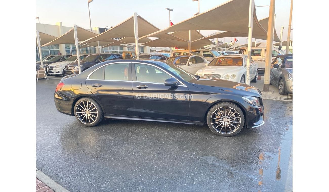 Mercedes-Benz C200 Mercedes C200 Gulf model 2016 in excellent condition, full specifications