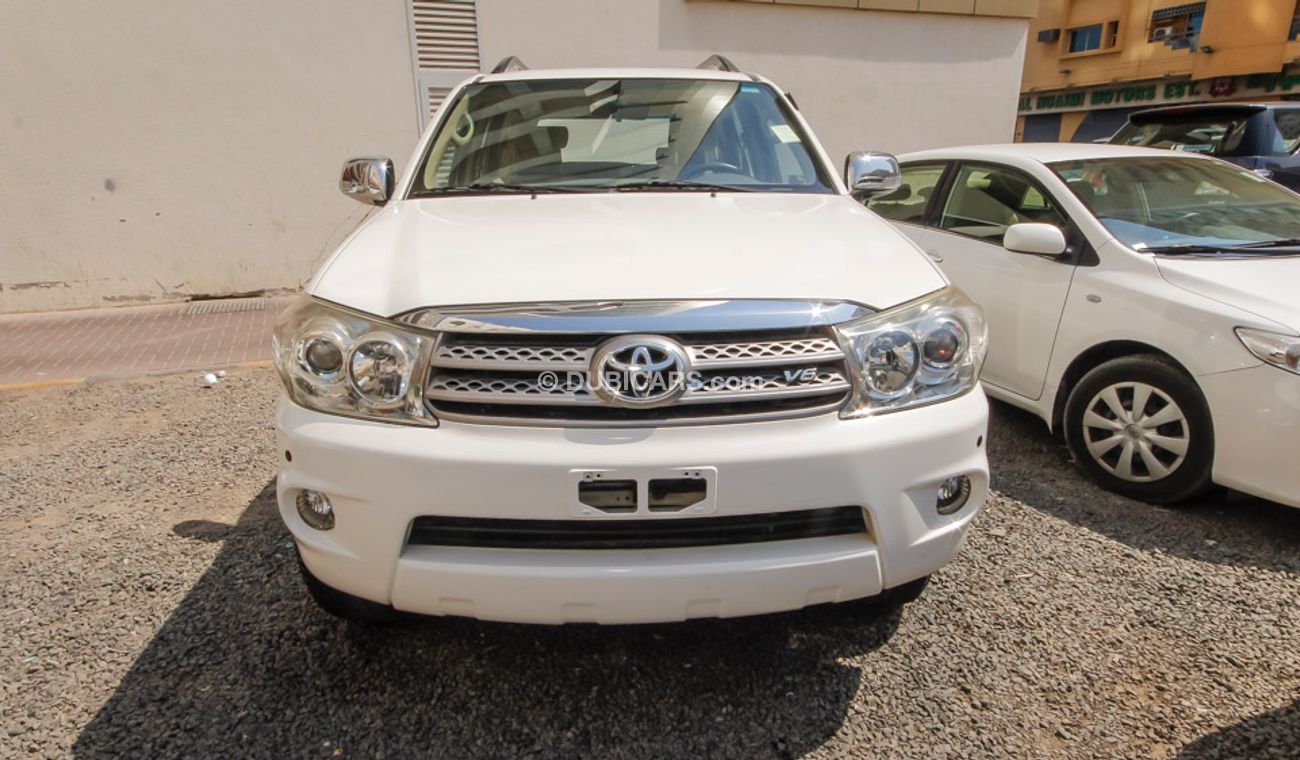 Toyota Fortuner SR5 4.0 V6