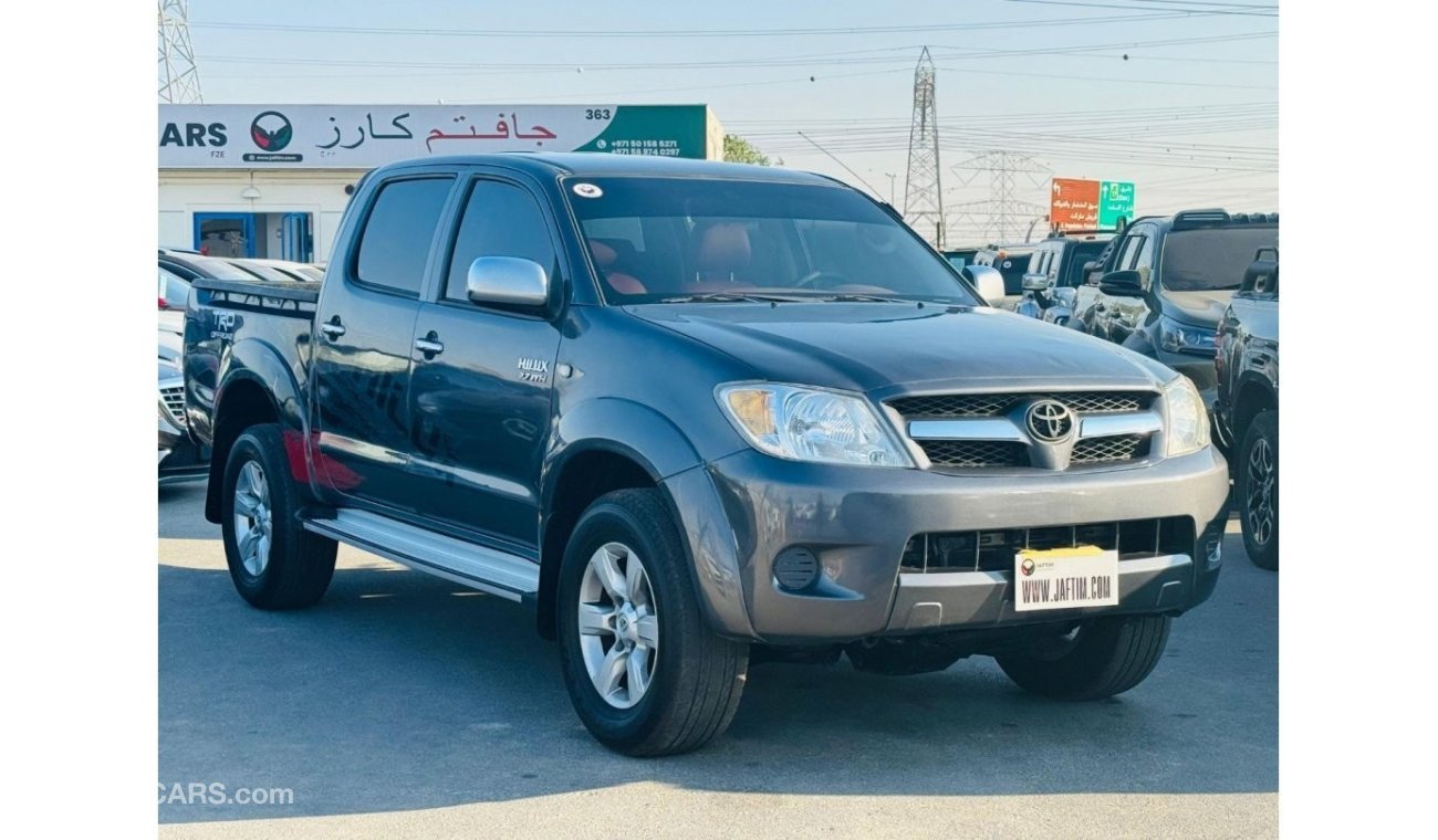 Toyota Hilux PREMIUM DARK LEATHER SEAT | 4 X 4 | REAR VIEW CAMERA | SIDE BODY STICKER