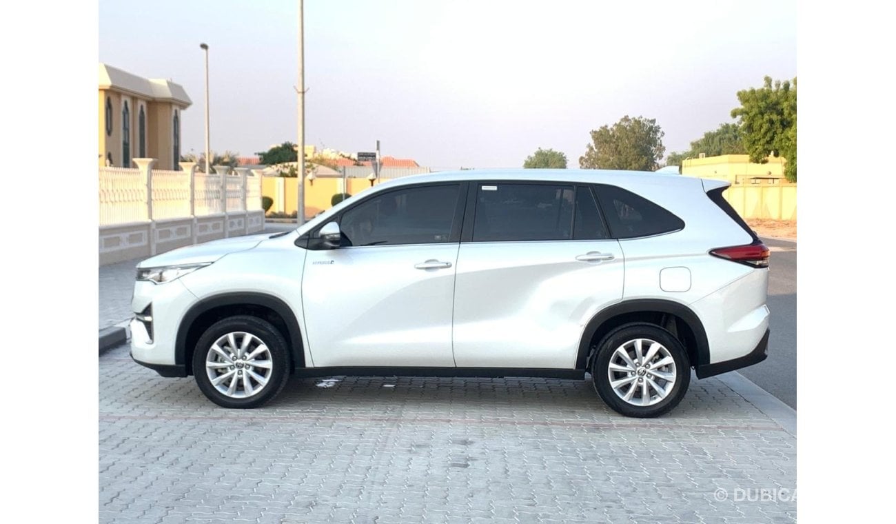 تويوتا إينوفا TOYOTA INNOVA 2024 2.0L HYBRID, GCC SPACE Full Option