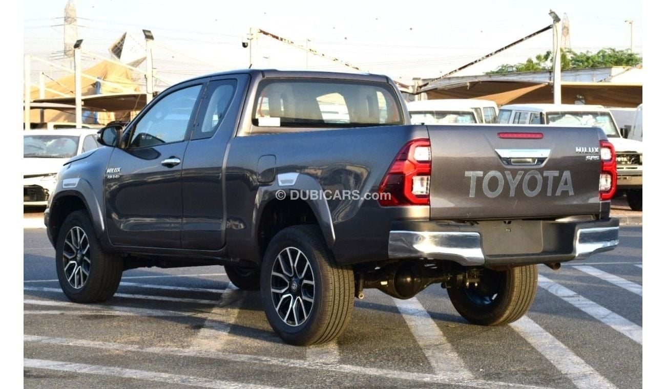 تويوتا هيلوكس 2017 Toyota Hilux Pick-Up, 2dr Single Cab Utility, 2.8L 4Cyl Diesel, Manual, Four wheel, Right hand 