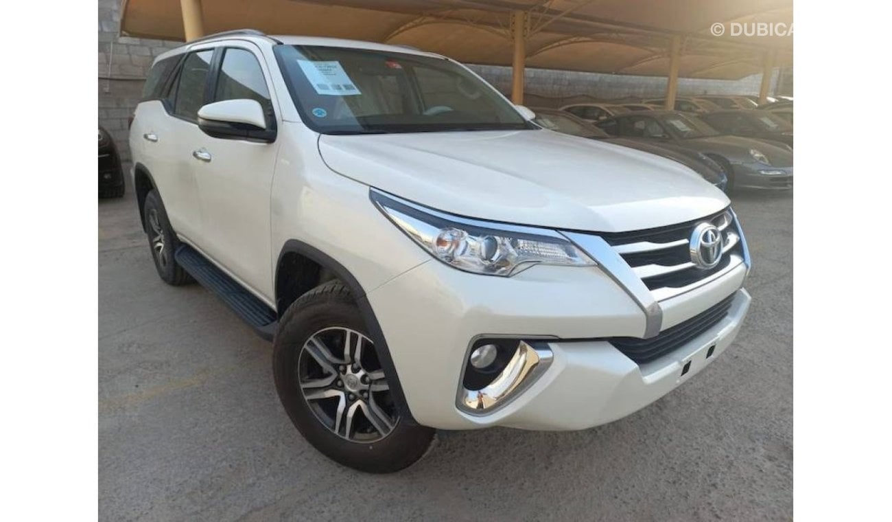 Toyota Fortuner TOYOTA FORTUNER 2.7EXR 2020 IN EXCELLENT CONDITION WITH SET OF 03 KEYS