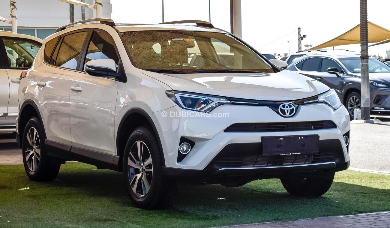 Used Toyota RAV 4 VX 2017 for sale in Sharjah - 273093