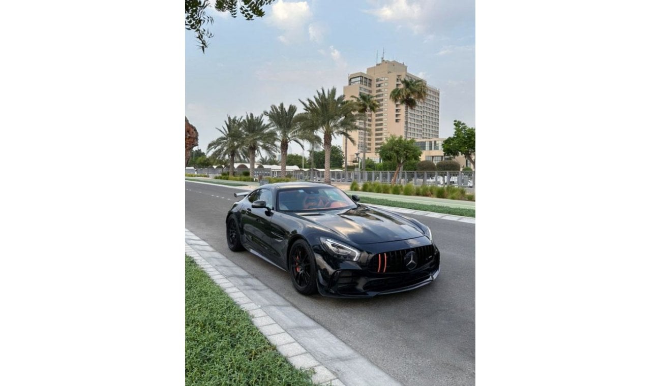 مرسيدس بنز AMG GTR