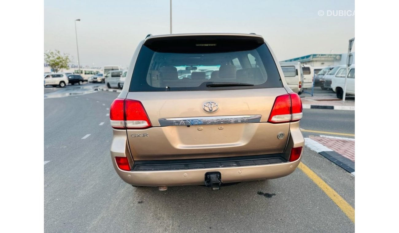 تويوتا لاند كروزر Toyota Land Cruiser 2010 LHD GXR V8