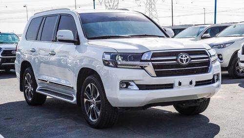 Toyota Land Cruiser GXR Grand Touring V8