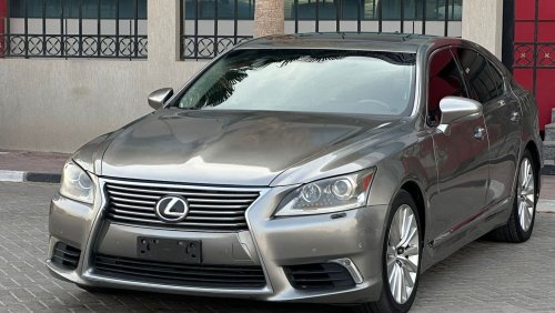 Lexus LS460 Premier SWB