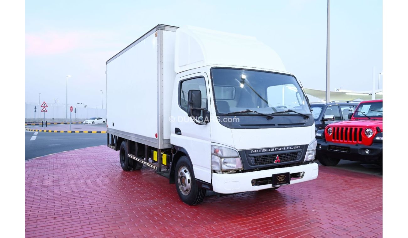 Mitsubishi Canter 2007 | MITSUBISHI CANTER FUSO | BOX 14 FEET | GCC | VERY WELL-MAINTAINED | SPECTACULAR CONDITION |