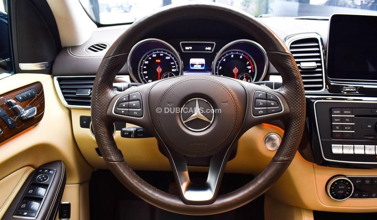 Mercedes-Benz GLS 550