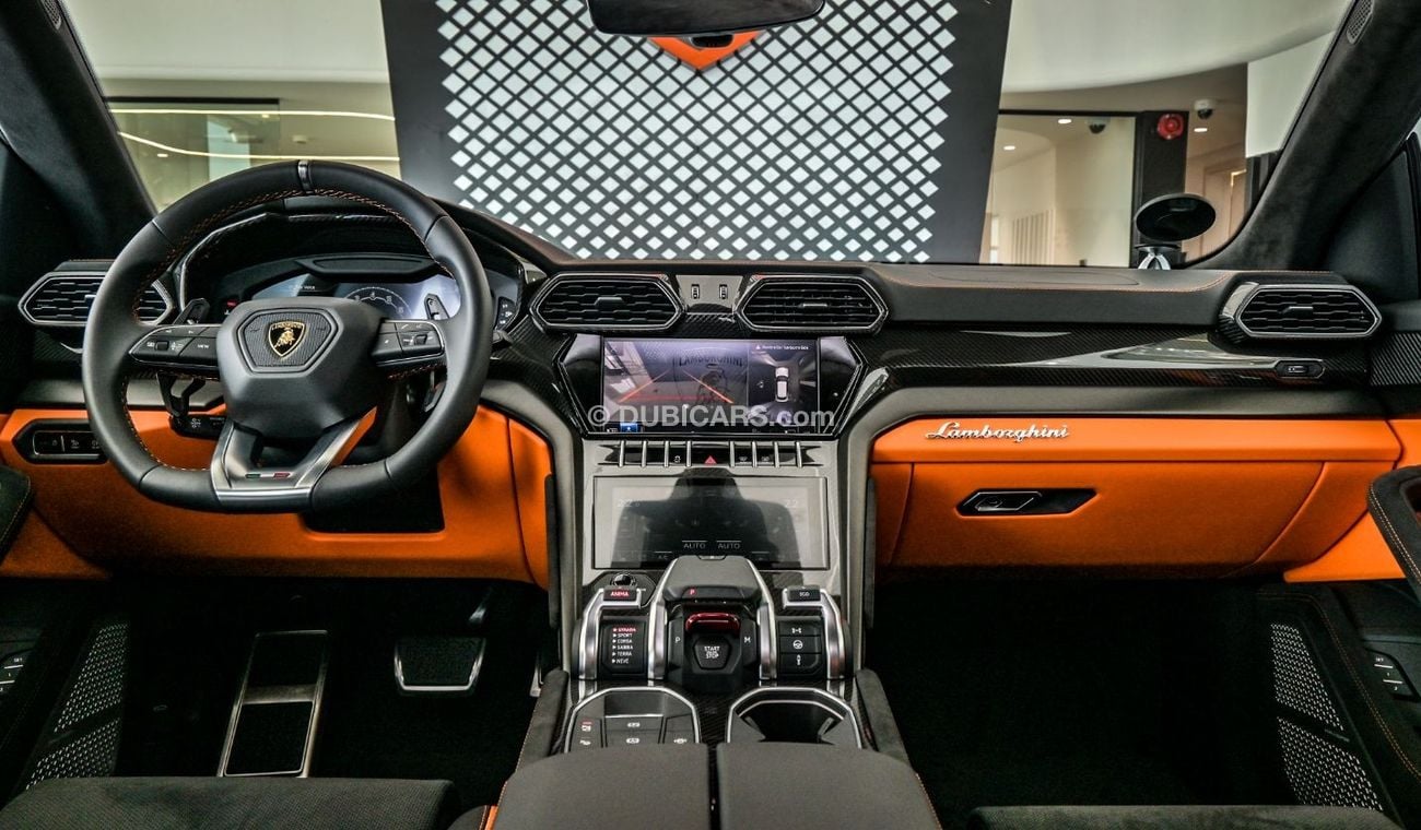 لامبورغيني اوروس Lamborghini Urus S | Carbon Interior | Fully Loaded with Rear Screens | 2024 Brand New