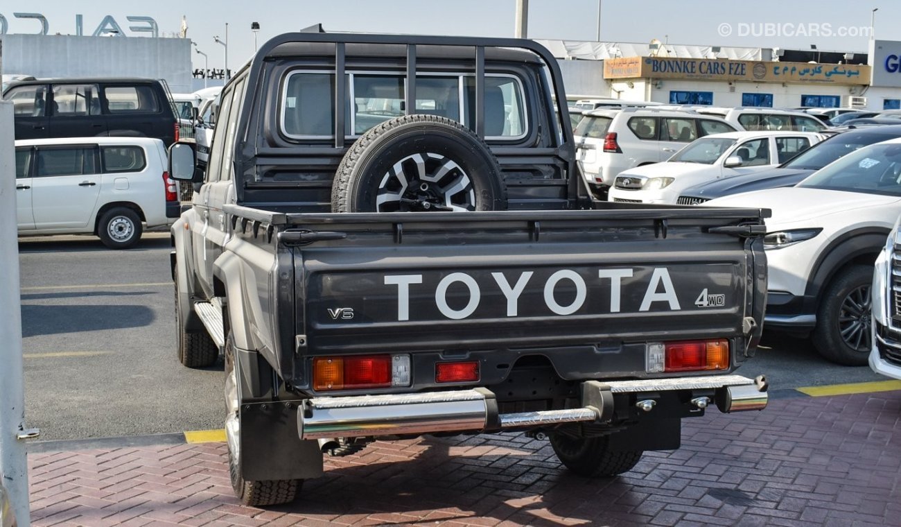 Toyota Land Cruiser Pick Up 4.0L V6 Petrol Double Cabin A/T