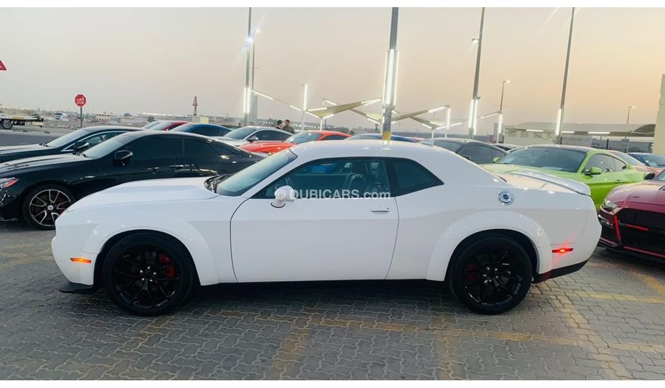 Dodge Challenger SXT For sale