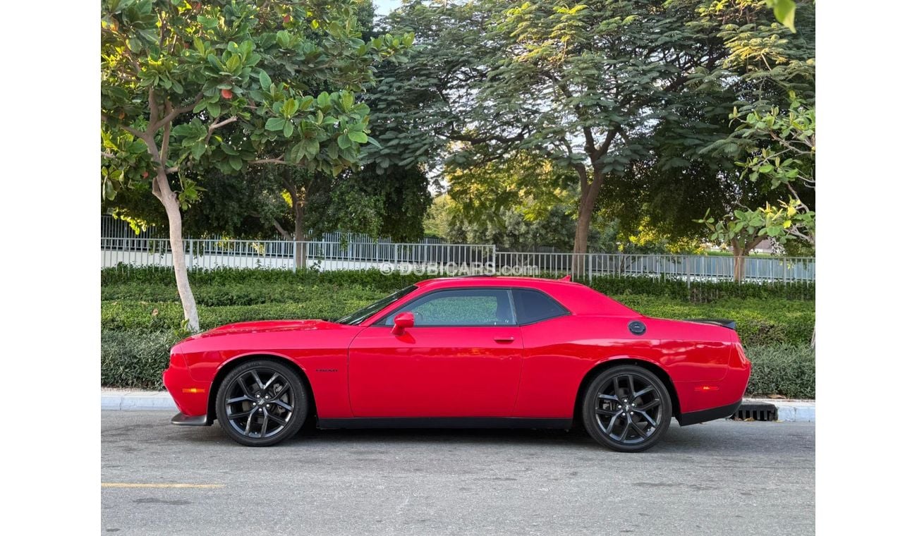 Dodge Challenger R/T 5.7L (375 HP)