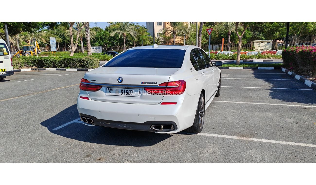 BMW M760Li