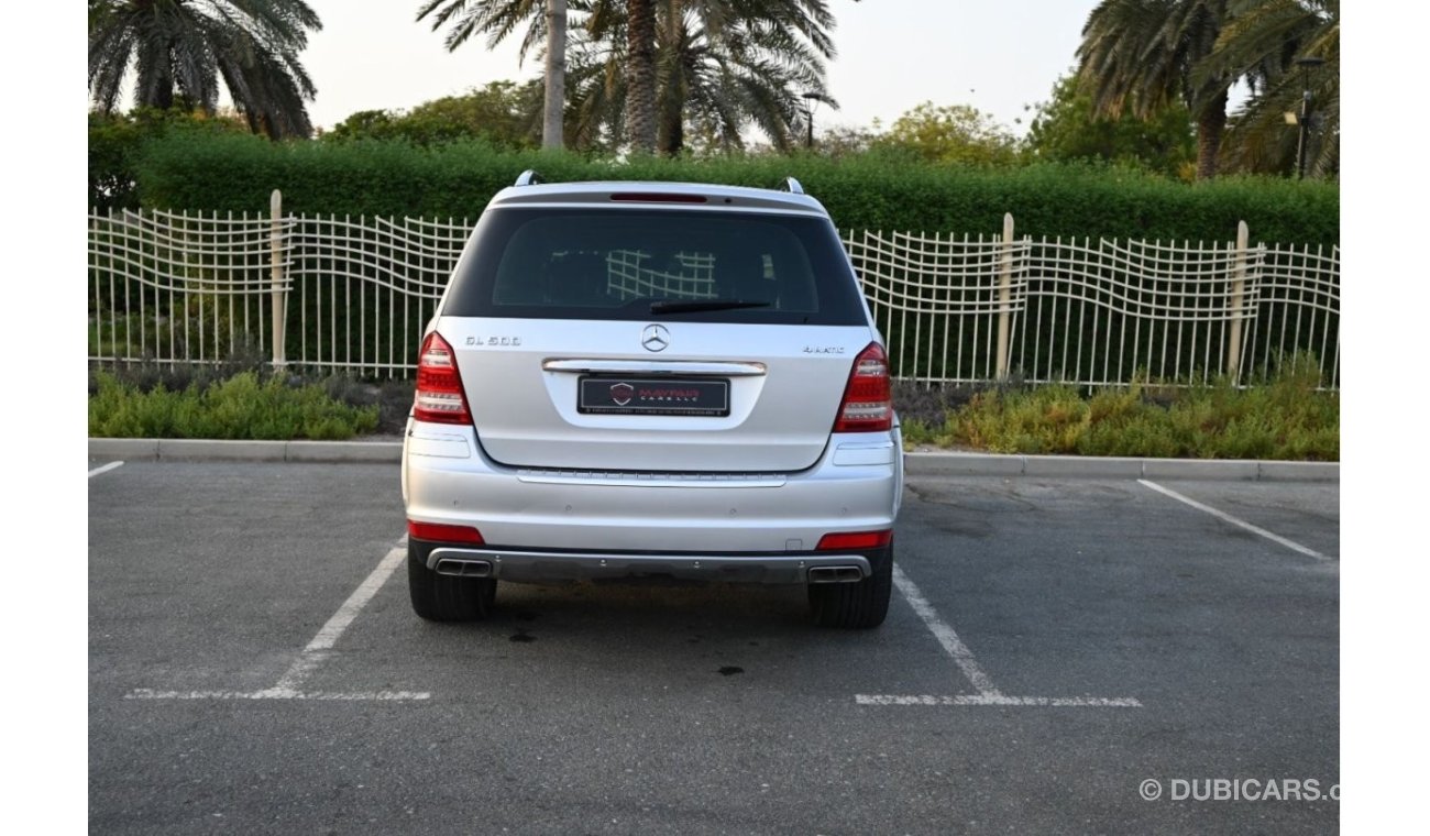 مرسيدس بنز GL 500 0% DP-BEST DEAL - LOW MILEAGE - MERCEDES GL 500 4MATIC - FULL OPTION - WELL MAINTAINED - GCC