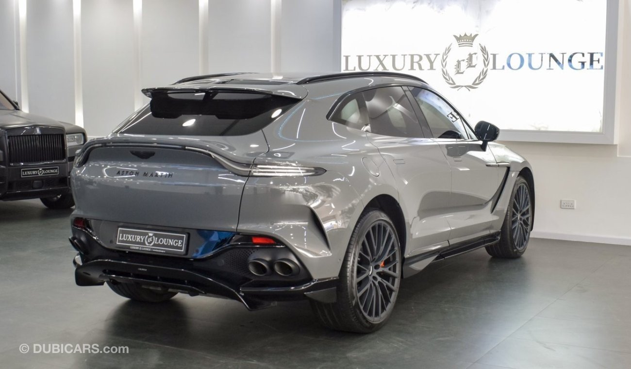 Aston Martin DBX