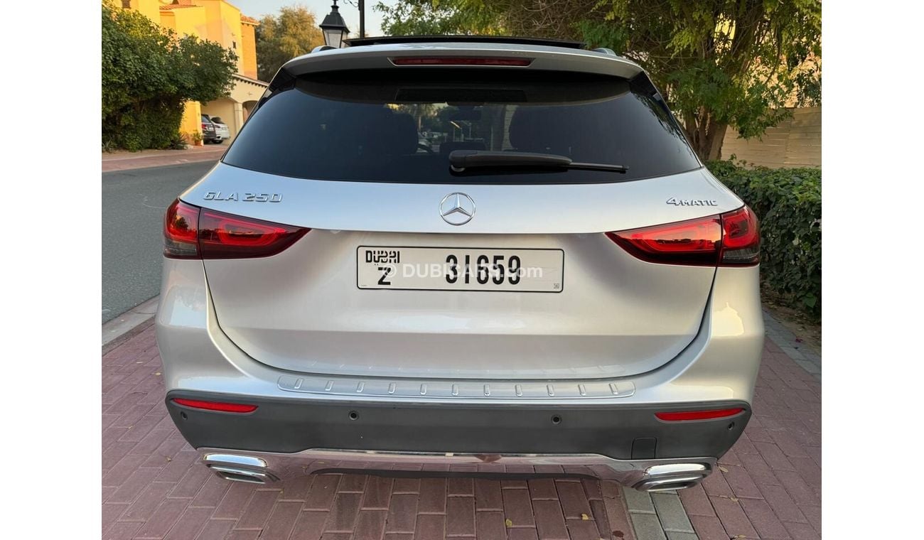 Mercedes-Benz GLA 250 4MATIC 2.0L