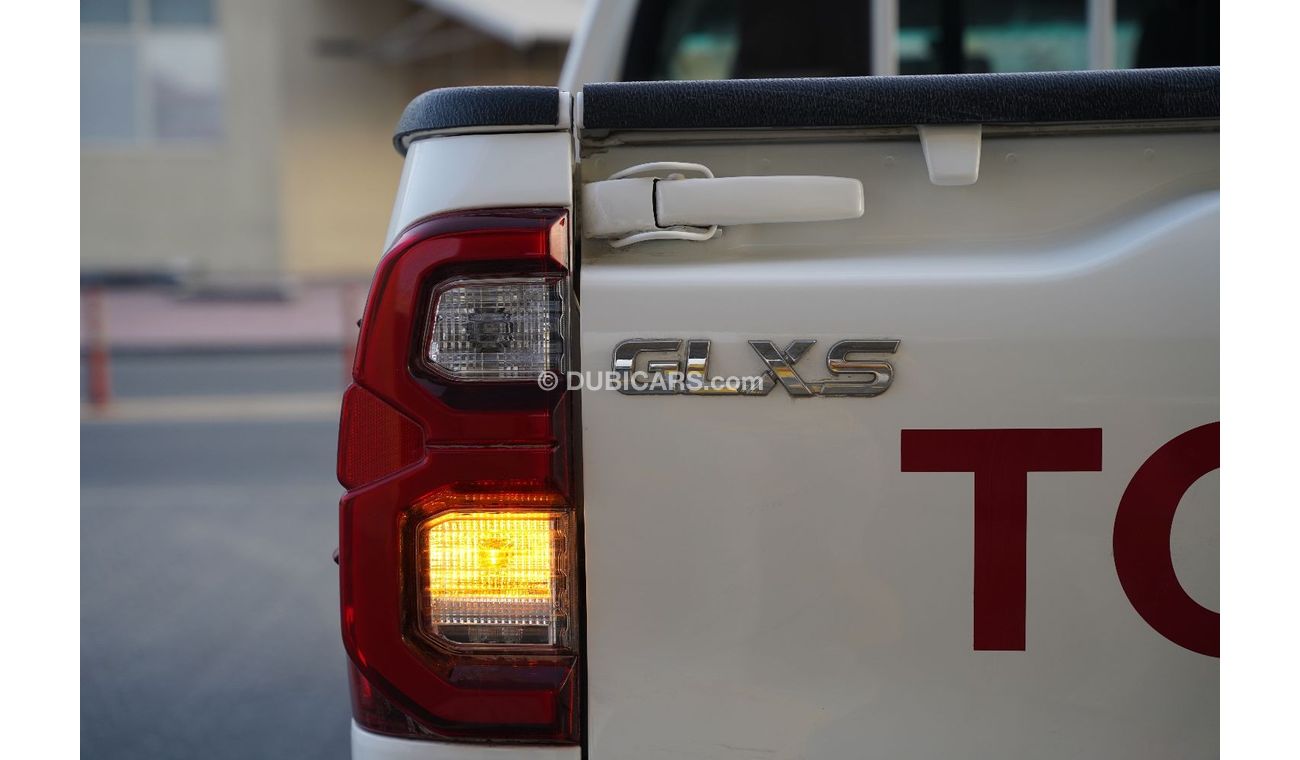 Toyota Hilux GLX 2.7 M/T MODEL 2021 HIGH OPTION ( REAR CAMERA / ALLOY WHEEL )