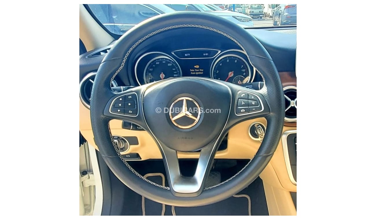 Mercedes-Benz GLA 250 Std MERCEDES - BENZ GLA 250 FULL OPTION JEEP