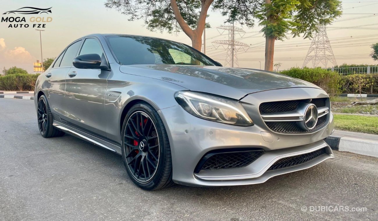 مرسيدس بنز C 63 AMG Mercedes-Benz C 63s AMG v8