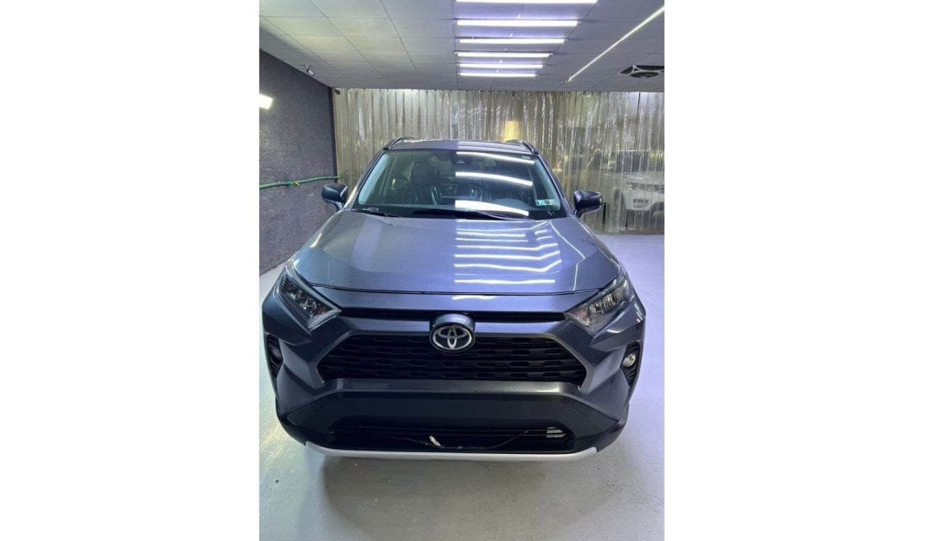 Toyota RAV4 LE Perfect inside and out