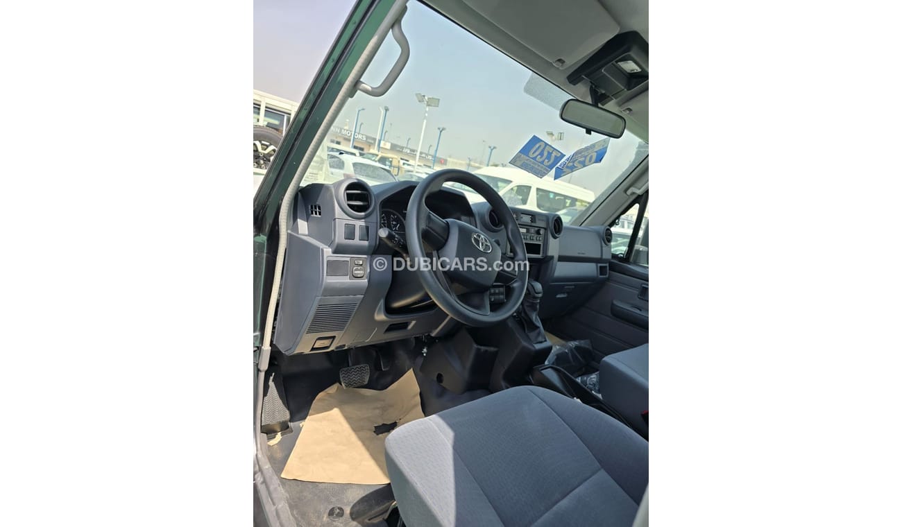 تويوتا لاند كروزر بيك آب SINGLE CAB 4.0L PETROL A/T 2024 GCC