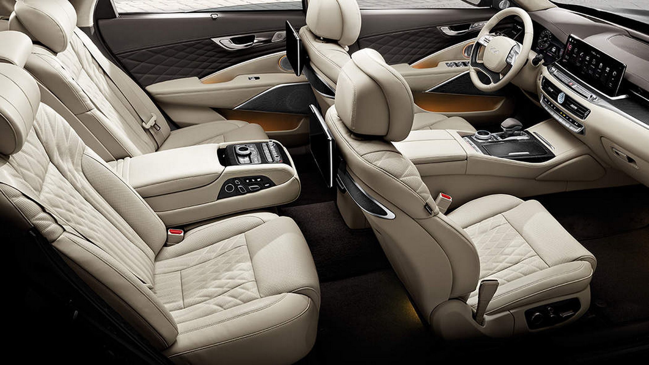 Kia Quoris interior - Seats