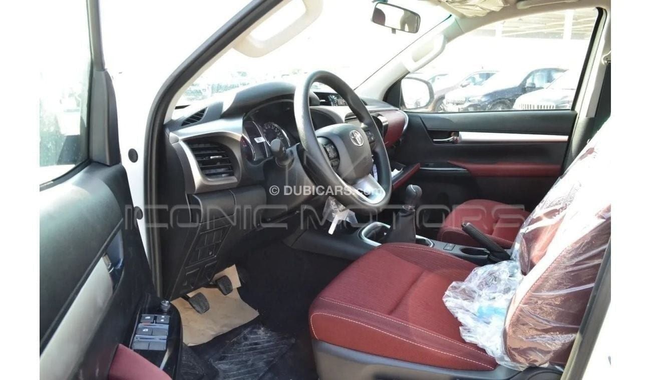 تويوتا هيلوكس 2025 TOYOTA HILUX 2.7L PETROL MANUAL 4X4 SR5