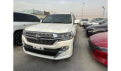 تويوتا لاند كروزر 2015 Toyota Land Cruiser GXR