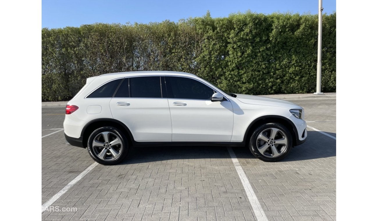 Mercedes-Benz GLC 300 Full option