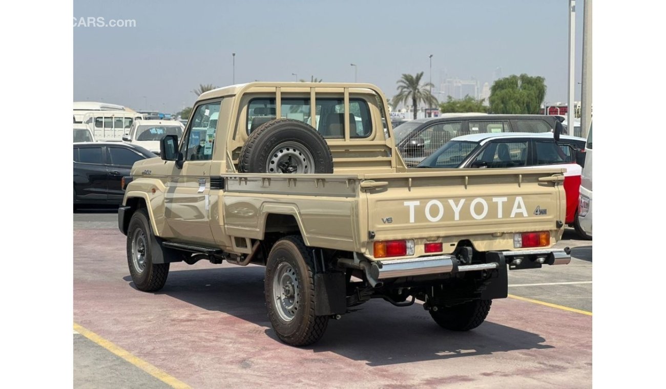 تويوتا لاند كروزر بيك آب TOYOTA LAND CRUISER (70 SERIES) (GRJ79) 4.0L Pick-up 4WD 2024