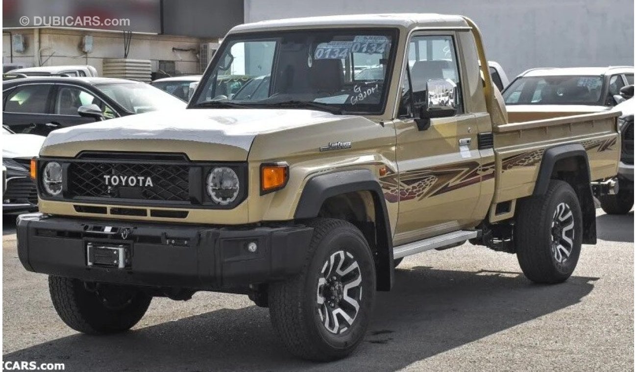 Toyota Land Cruiser Pick Up SINGLE CAB 4.0L V6 4WD A/T GAS BEIGE S.ARABIA