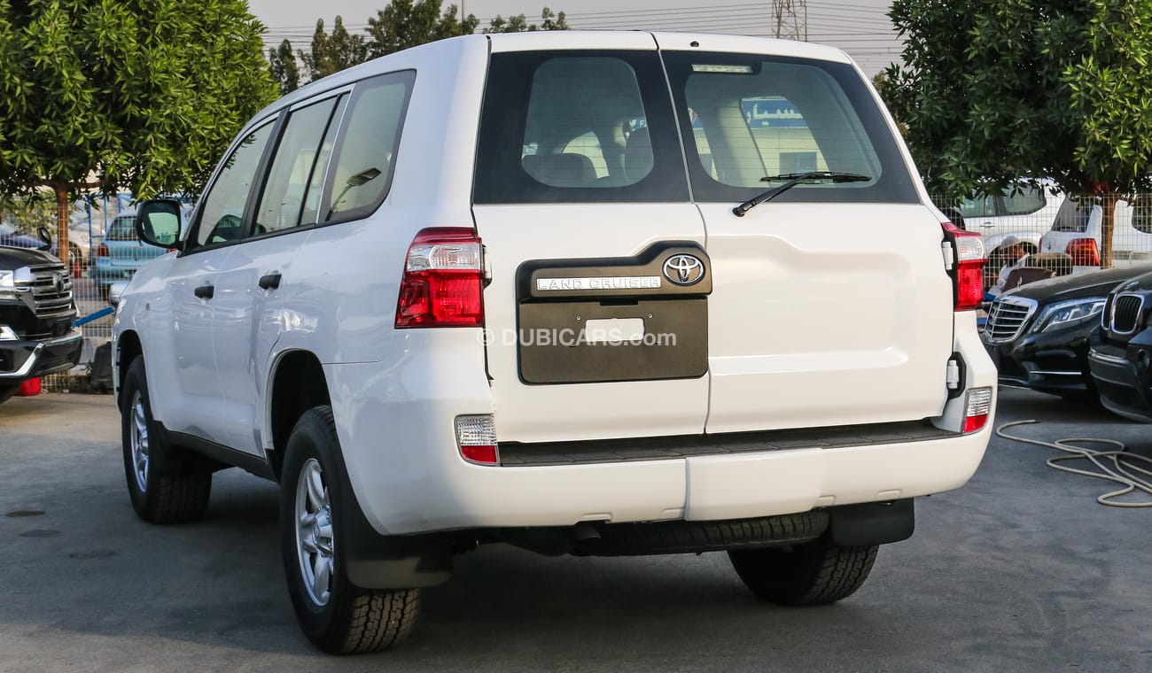 Toyota Land Cruiser V8 GX White Diesel Right Hand Drive