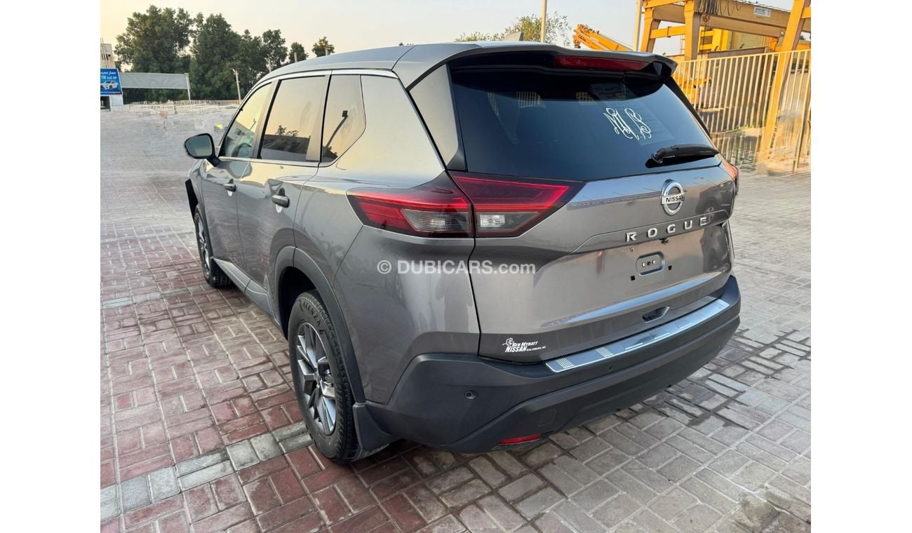 Nissan Rogue $11500  AED 42000