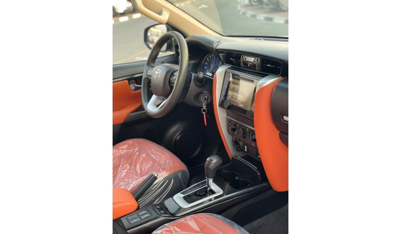 تويوتا فورتونر 2019 Toyota Fortuner EXR+ 2.7L V4 - 4x4 AWD - Rear CAM & Sensor - No accident -