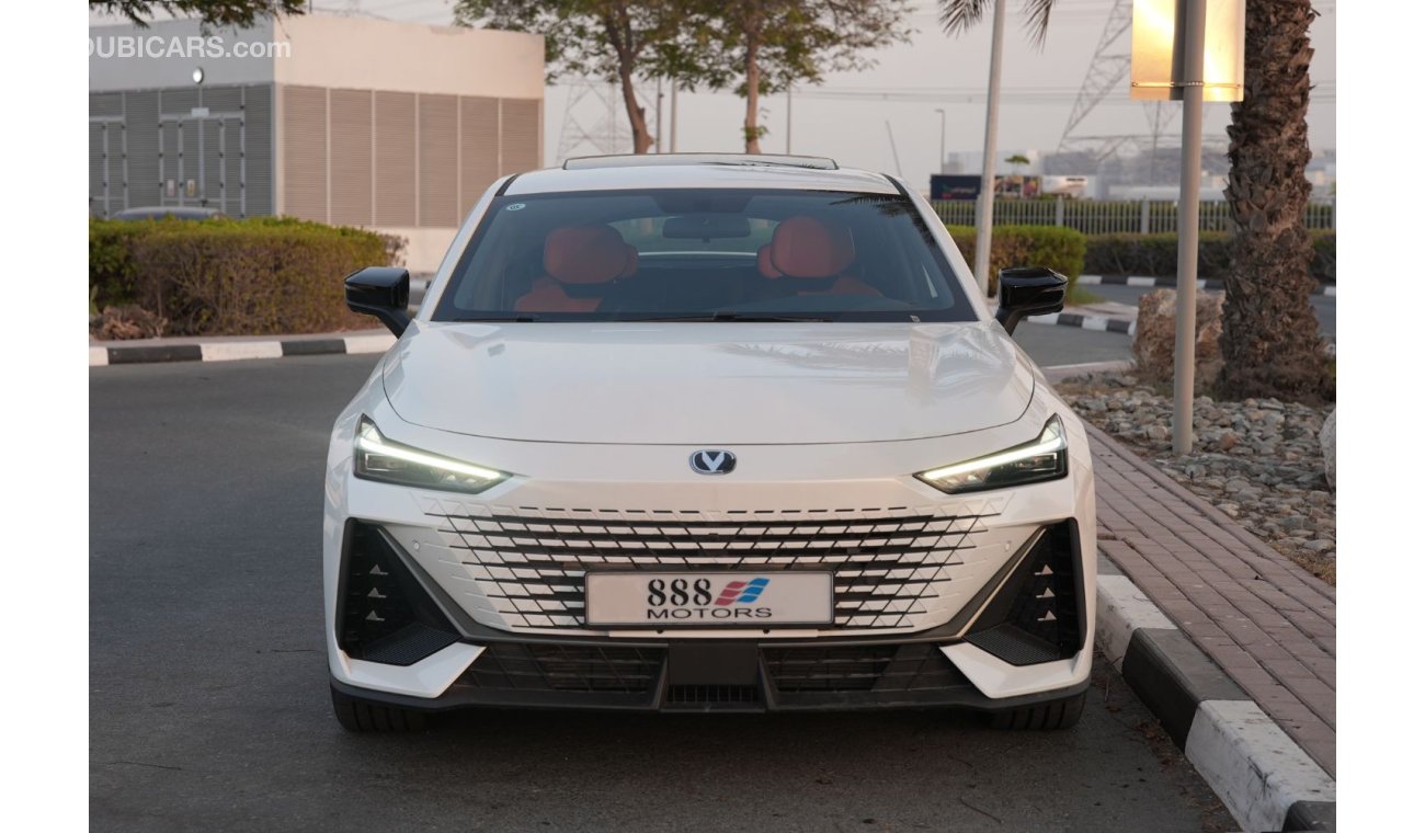 تشنجان UNI V 2023 CHANGAN UNi-V White 1.5L 0Km