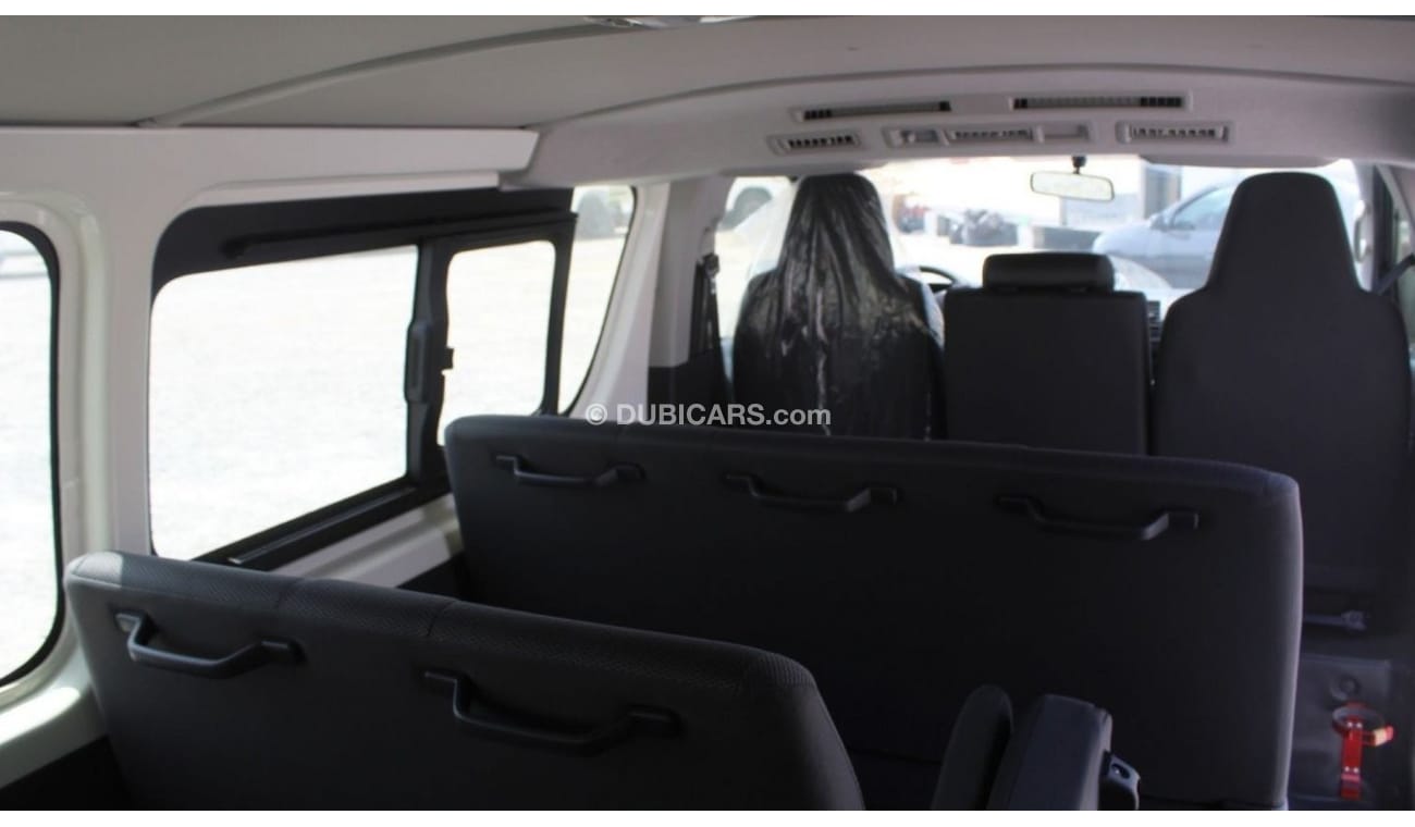 Toyota Hiace Toyota Hiace 2.5L 15 Seats A/C - K3