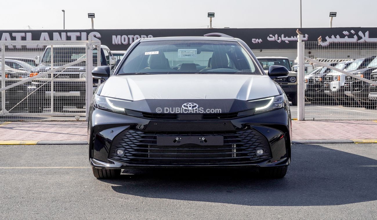 تويوتا كامري LE Hybrid 2.5 L