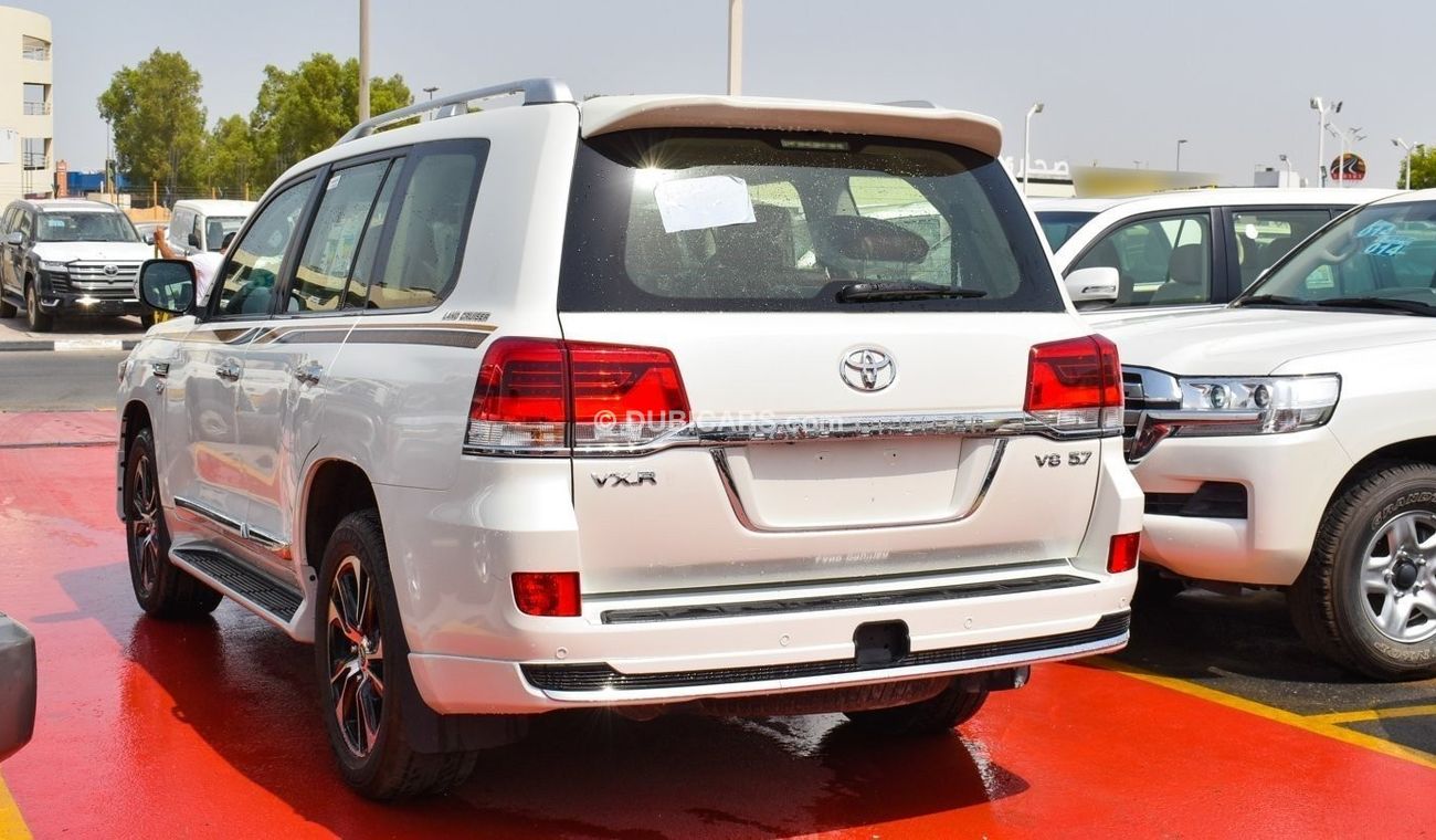 Toyota Land Cruiser VXR 5.7 V8