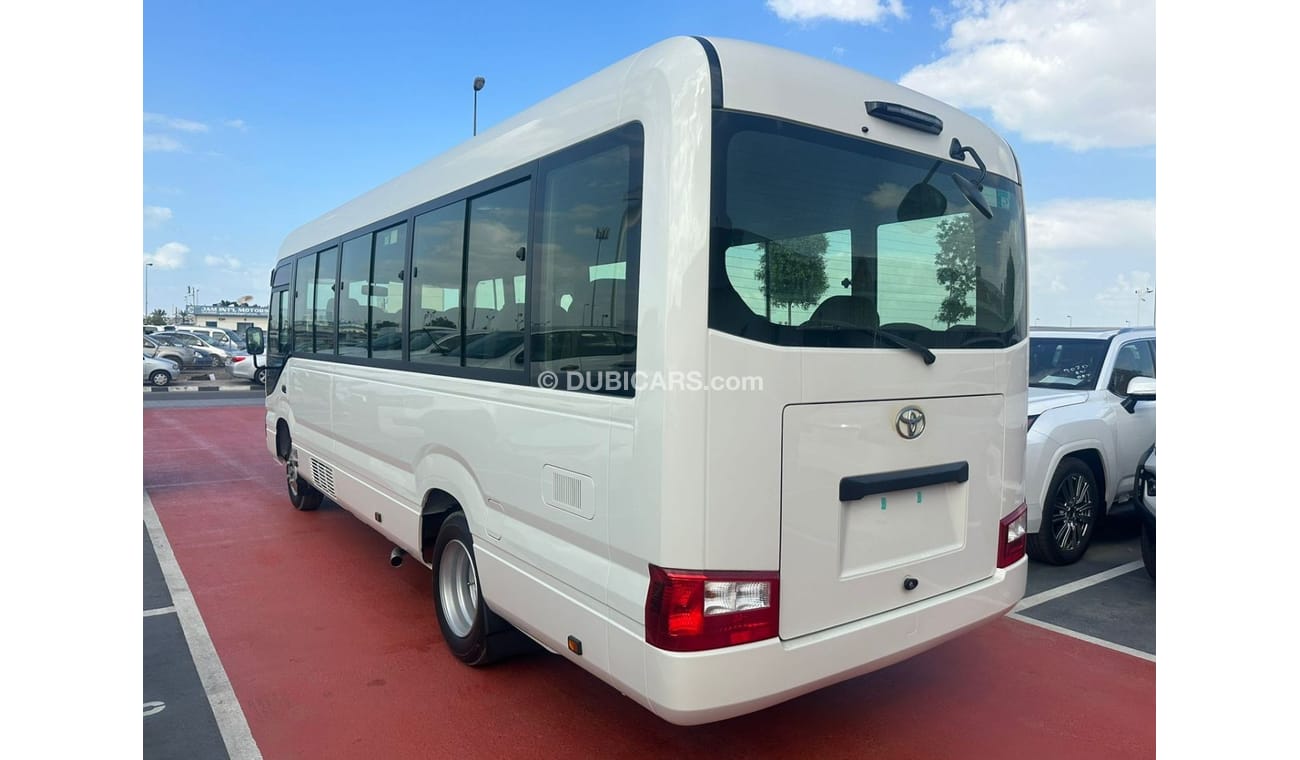 تويوتا كوستر TOYOTA COASTER 4.0 MT 22 SEATS WITH COOLBOX WHITE 2023