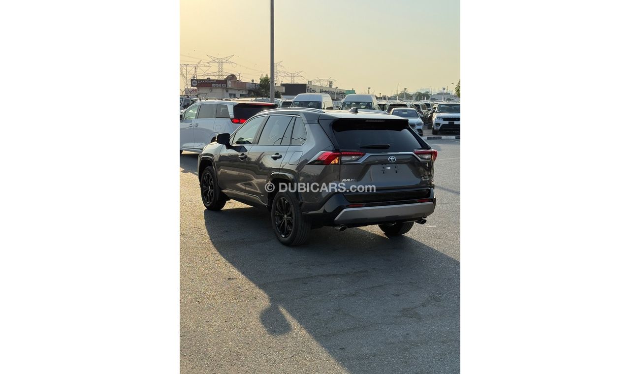 تويوتا راف ٤ RAV4 xse Hybrid 4x4