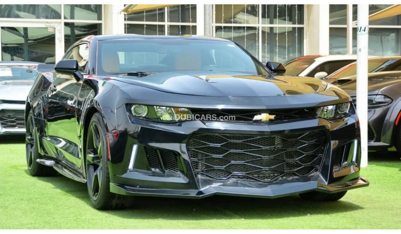 Chevrolet Camaro ON HOLD!!!!!!!*ZL1 Kit* Camaro V4 Turbo 2017/ Leather Interior/Very Good Condition