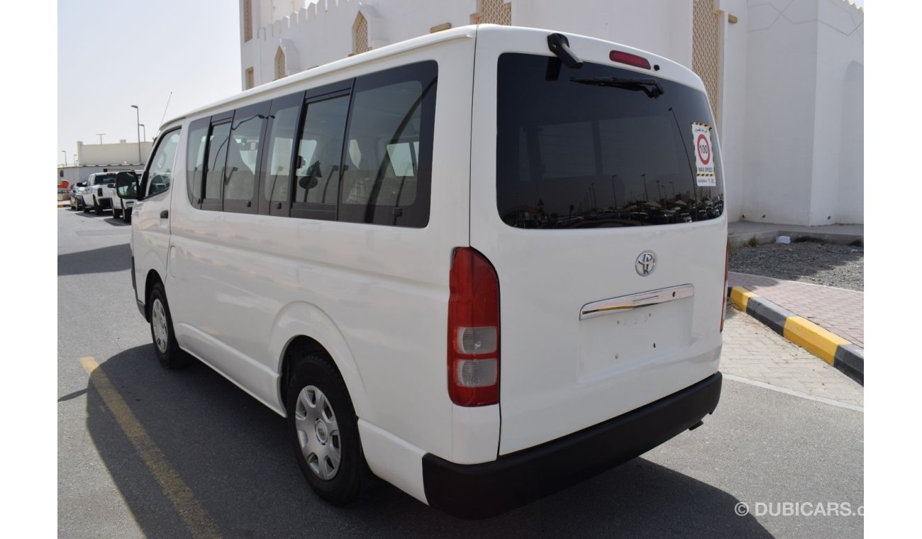 تويوتا هاياس Toyota Hiace Std Roof Bus, Model:2009. Excellent condition