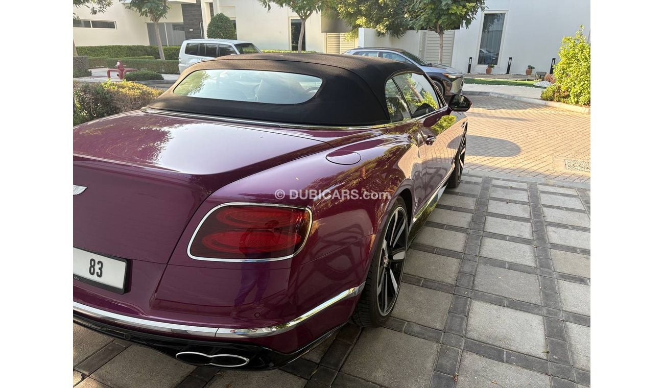 Bentley Continental GTC 4.0T V8