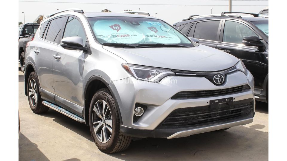 Used Toyota RAV 4 2018 for sale in Dubai - 223244