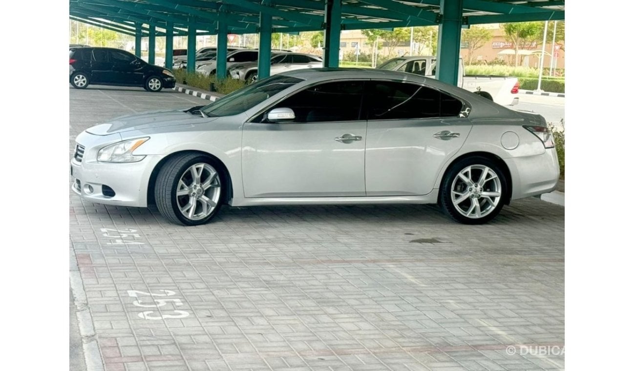 Nissan Maxima 0% DP - NISSAN MAXIMA SV - FIRST OWNER - FULL OPTION - WELL MAINTAINED - GCC