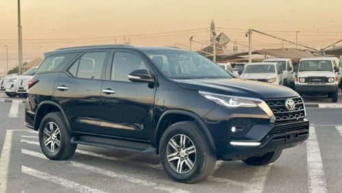 Toyota Fortuner 2016 Toyota Fortuner GX.R 4.0L V6 - AWD 4x4 - MidOption+ 7 Seater - 74,000 km