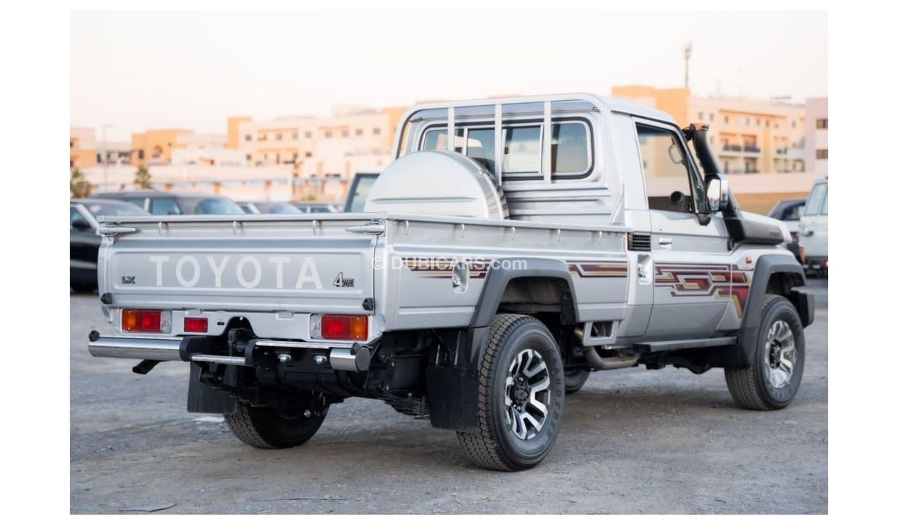 Toyota Land Cruiser Hard Top 2024 model TOYOTA LC 79 SC 2.8L AT