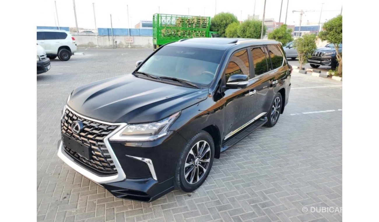 Lexus LX570 Lexus LX 570 2009 facelifted 2023 GCC FULL OPTION V8 petrol left hand drive